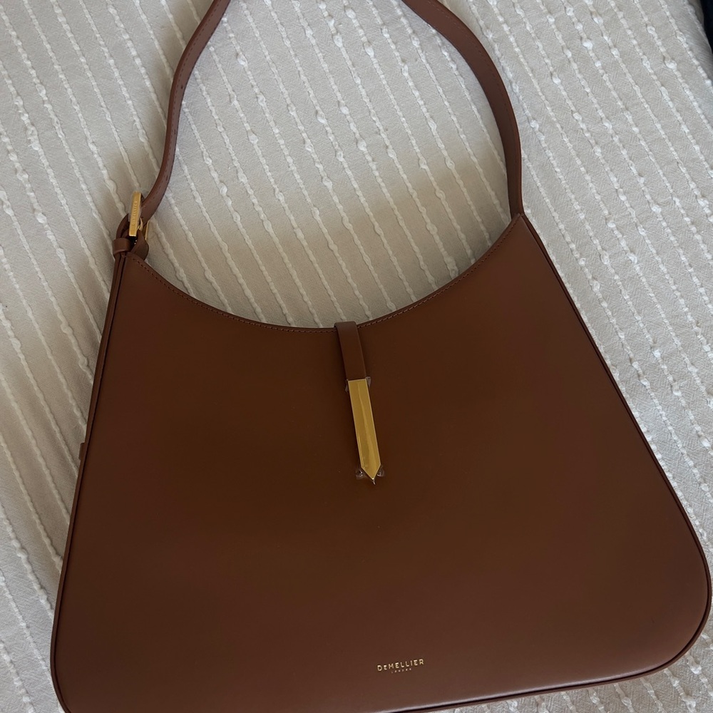 DeMellier London Purse Large Tokyo Bag in Tan Smooth 
Leather - Picture 3 of 6